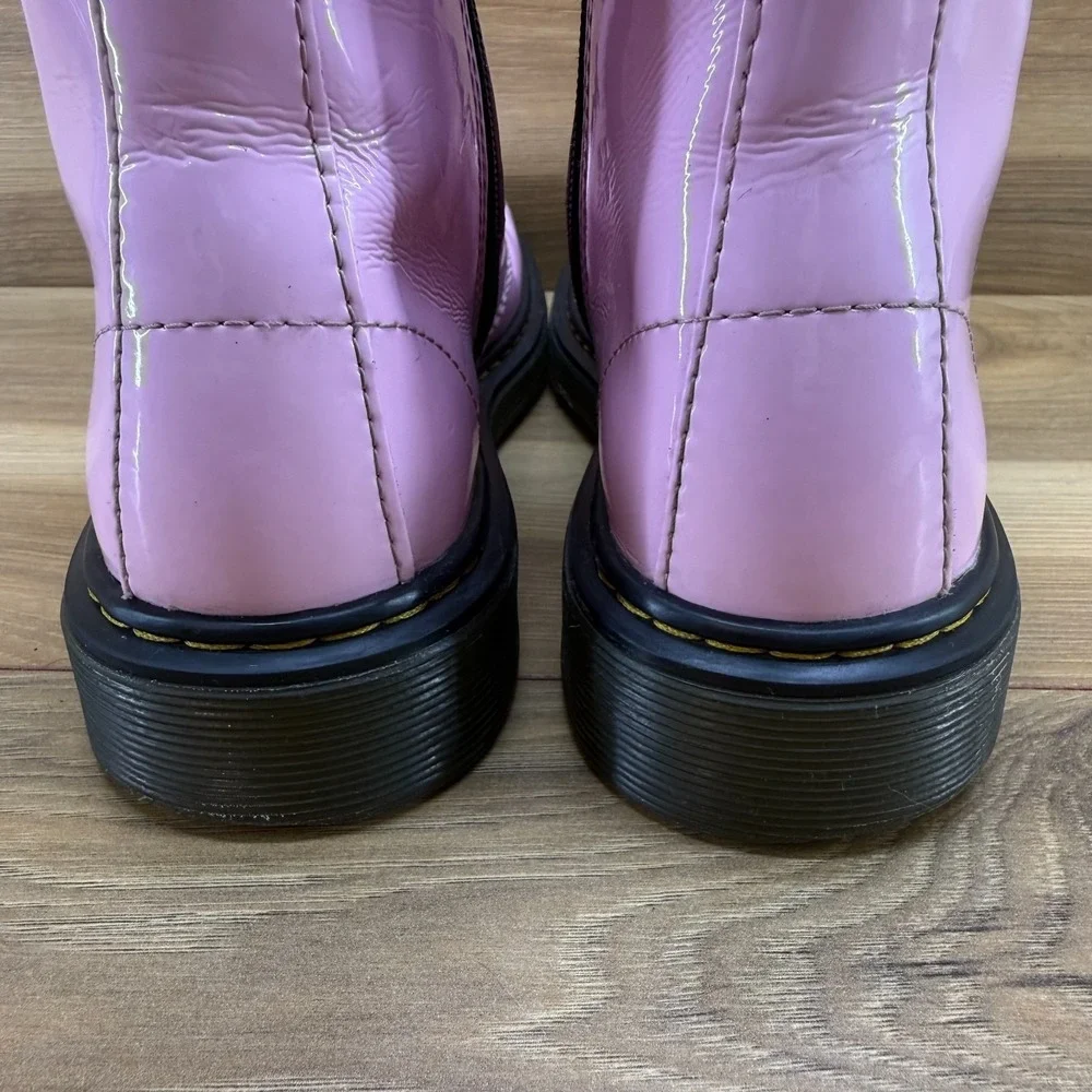Dr. Martens us big